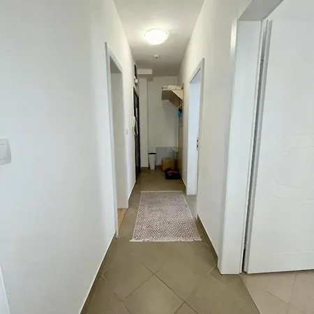 Apartment Sladjawing1 *